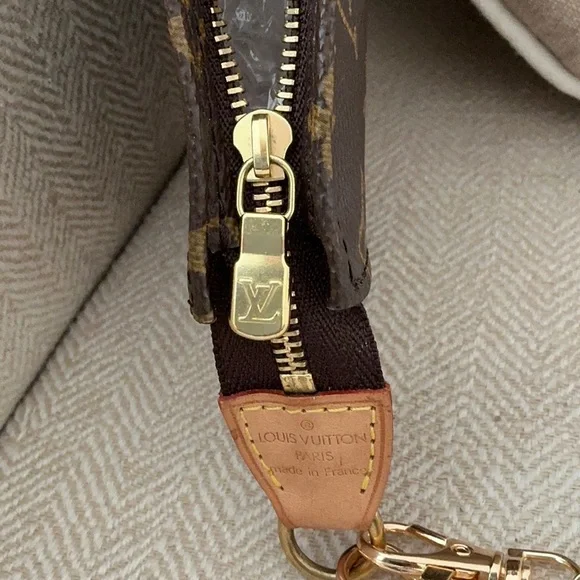 LOUIS VUITTON Authentic Zippy Pouch Monogram Unbranded Good Chain & Tassel - Picture 5 of 9